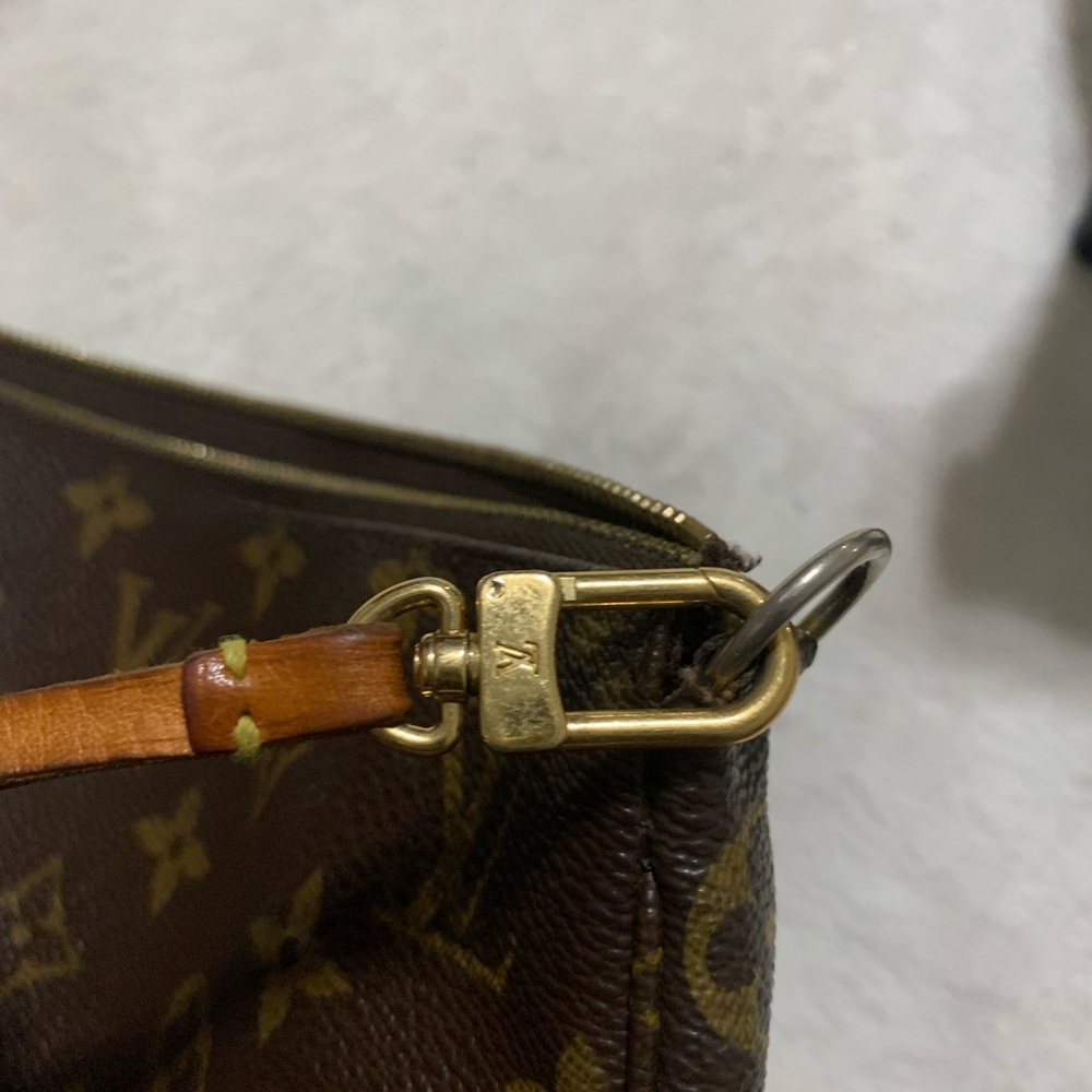 Louis Vuitton Pochette Vintage - Picture 8 of 11